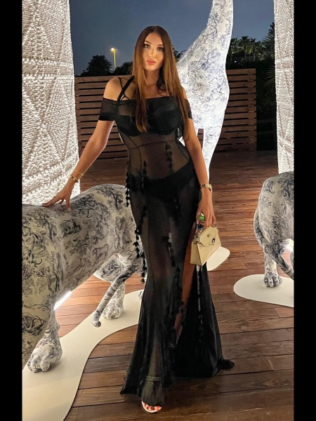 Evelina (souvent à Paris) / Réf. 92865 / Adhérente Agence Amélie
