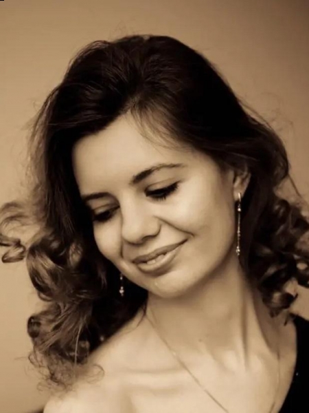 Kristiina (Estonie) / Réf. 92867 / Adhérente Agence Amélie