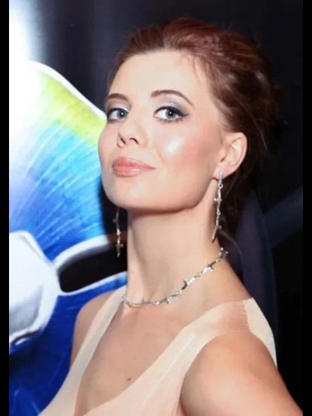 Kristiina (Estonie) / Réf. 92867 / Adhérente Agence Amélie