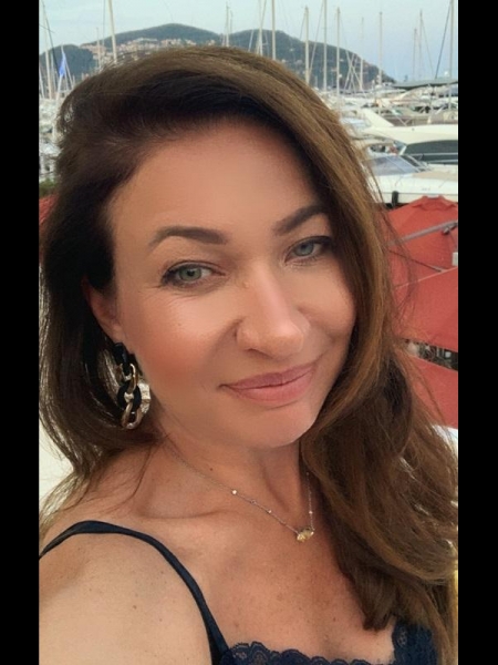 Elena (Cannes) / Réf. 92868 / Adhérente Agence Amélie