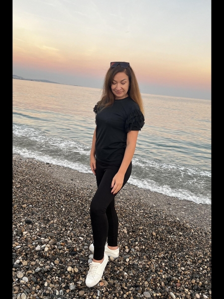Elena (Cannes) / Réf. 92868 / Adhérente Agence Amélie