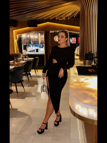 Polina (Barcelone) / Réf. 92873 / Adhérente Agence Amélie