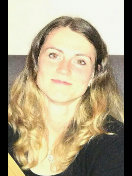 Elena (Fribourg) / Réf. 92871 / Adhérente Agence Amélie