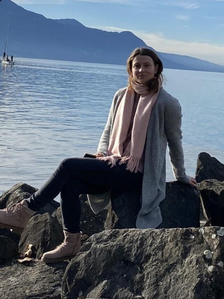 Elena (Fribourg) / Réf. 92871 / Adhérente Agence Amélie