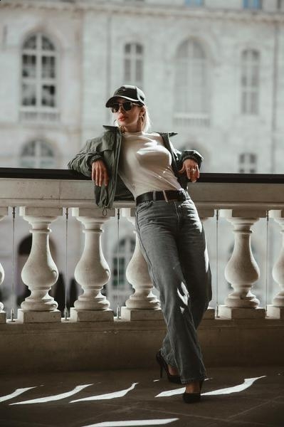 Photo de Olena (Marseille) / Réf. 92890 / Agence Amélie