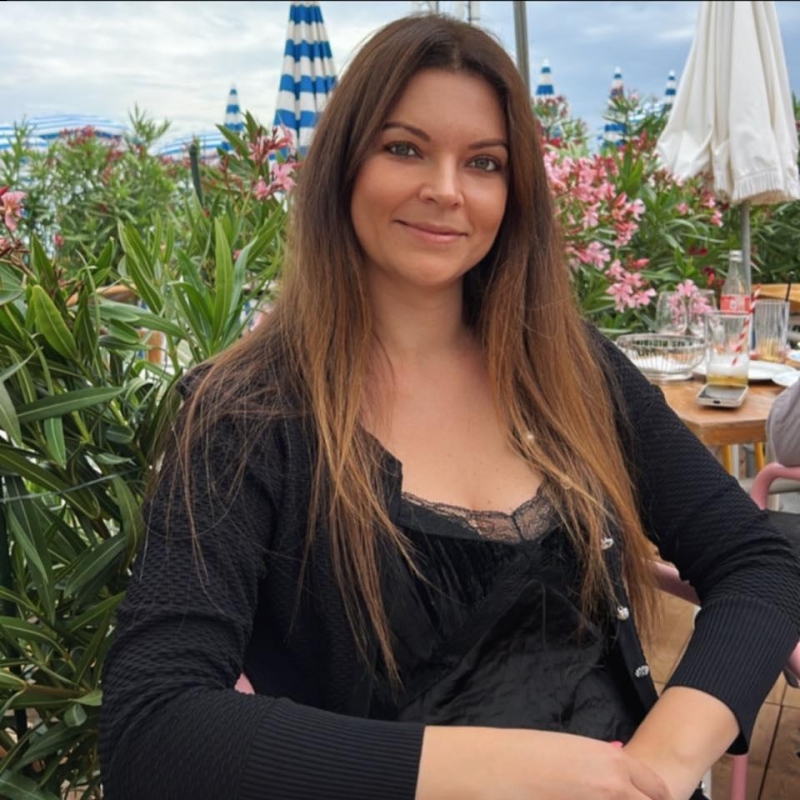 Photo de Olga (Antibes) / Réf. 92891 / Agence Amélie