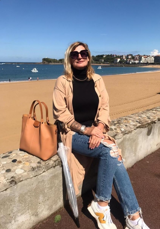 Photo de Svetlana (Angoulême) / Réf. 92892 / Agence Amélie