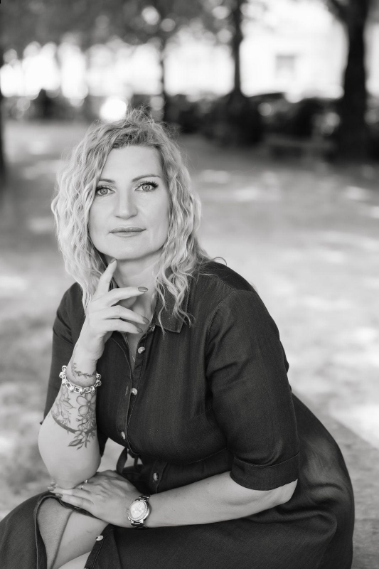 Photo de Svetlana (Angoulême) / Réf. 92892 / Agence Amélie