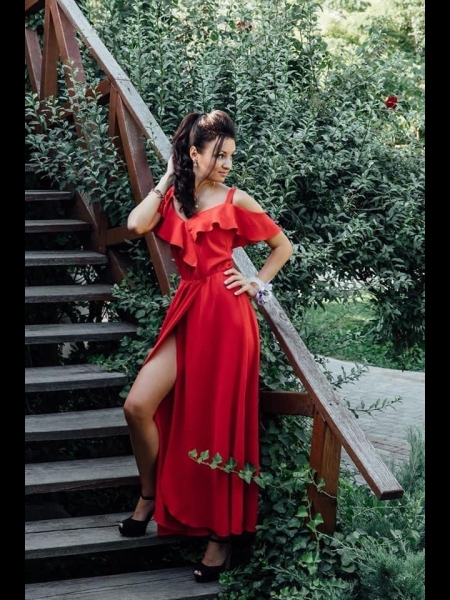 Kristina (Paris) / Réf. 92900 / Adhérente Agence Amélie