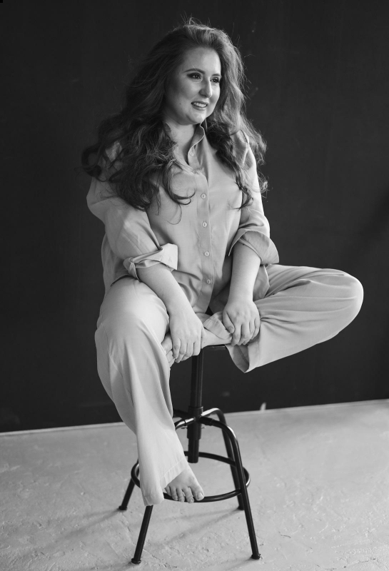 Photo de Irina / Réf. 92907 / Agence Amélie