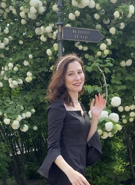 Photo de Natalya / Réf. 92908 / Agence Amélie