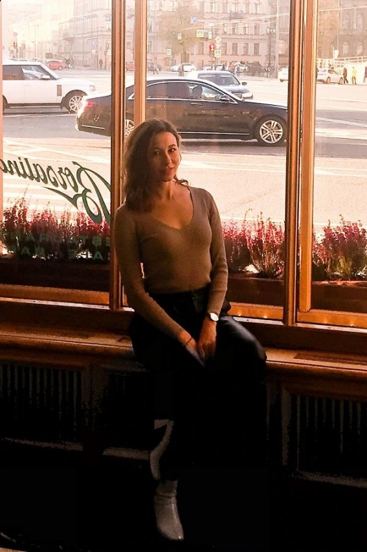 Photo de Natalya / Réf. 92908 / Agence Amélie