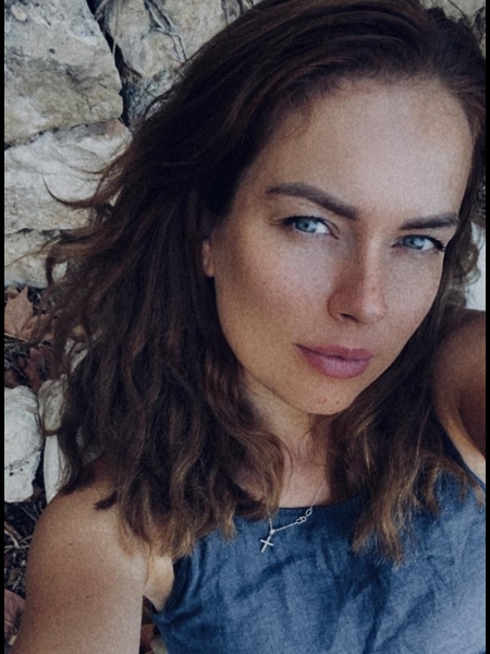 Katerina (Montpellier) / Réf. 92911 / Adhérente Agence Amélie