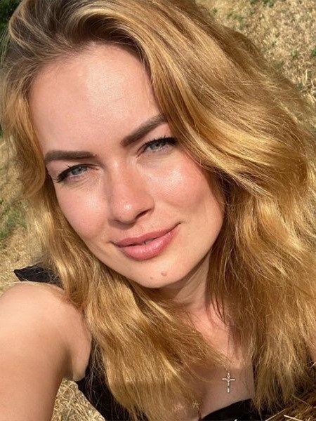 Katerina (Montpellier) / Réf. 92911 / Adhérente Agence Amélie