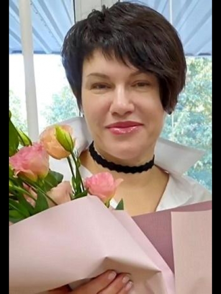 Irina (Angoulême) / Réf. 92913 / Adhérente Agence Amélie