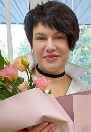 Photo de Irina (Angoulême) / Réf. 92913 / Agence Amélie