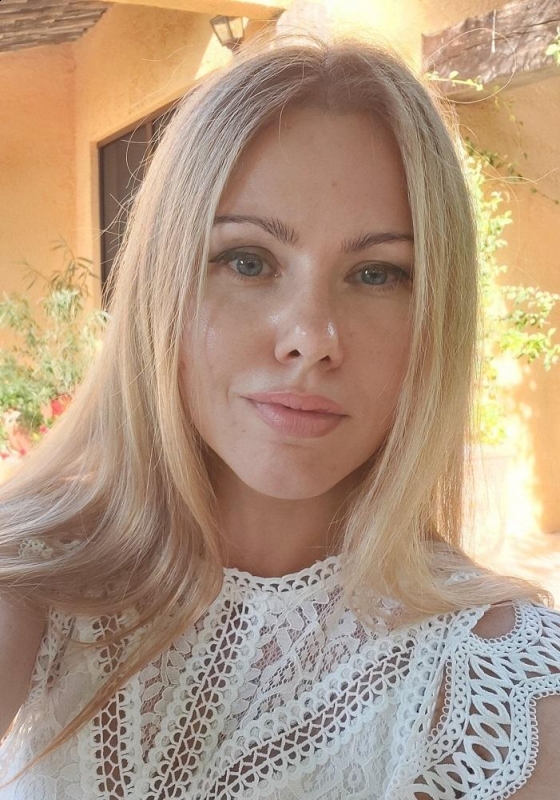 Photo de Natalia (Antibes) / Réf. 92915 / Agence Amélie