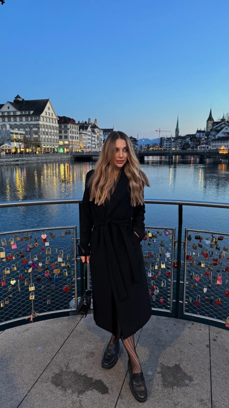 Photo de Maryna (Zurich) / Réf. 92918 / Agence Amélie