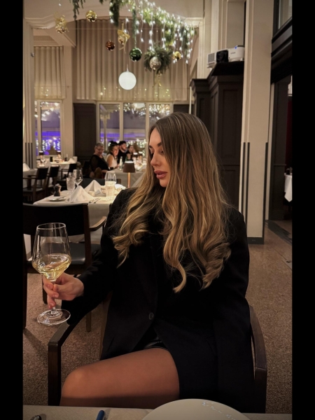 Maryna (Zurich) / Réf. 92918 / Adhérente Agence Amélie