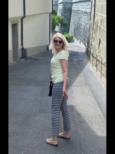 Svetlana (Lucerne) / Réf. 92921 / Adhérente Agence Amélie