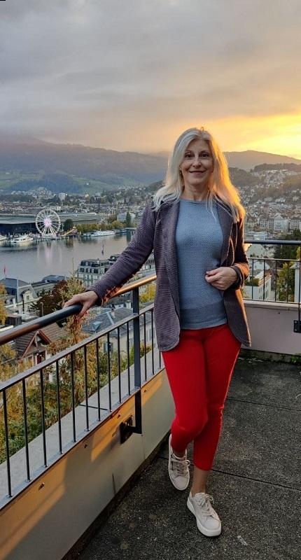 Photo de Svetlana (Lucerne) / Réf. 92921 / Agence Amélie