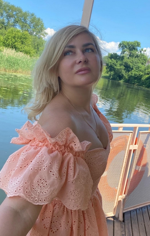 Photo de Evguenia / Réf. 92940 / Agence Amélie