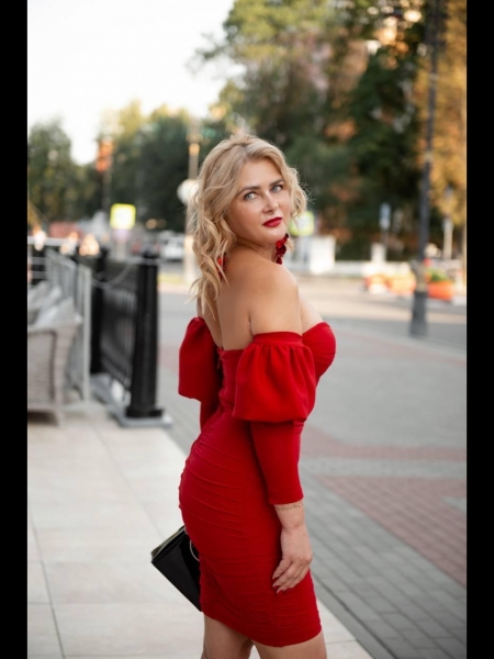 Evguenia / Réf. 92940 / Adhérente Agence Amélie