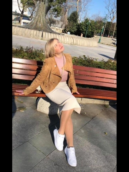 Evguenia / Réf. 92940 / Adhérente Agence Amélie