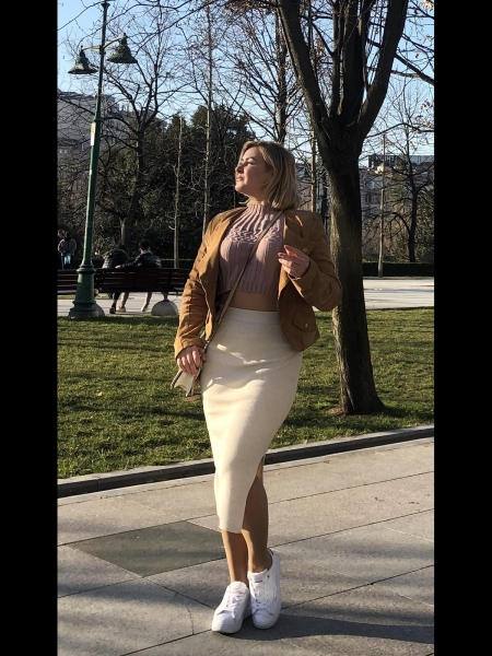 Evguenia / Réf. 92940 / Adhérente Agence Amélie