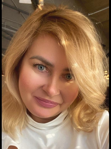 Evguenia / Réf. 92940 / Adhérente Agence Amélie