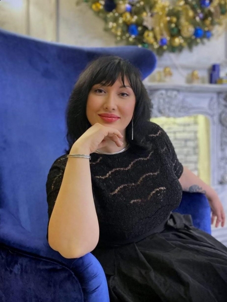 Olha (Zurich) / Réf. 92953 / Adhérente Agence Amélie