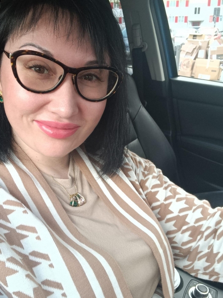 Olha (Zurich) / Réf. 92953 / Adhérente Agence Amélie