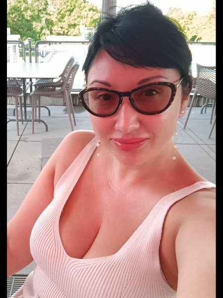 Olha (Zurich) / Réf. 92953 / Adhérente Agence Amélie