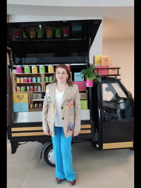 Irina / Réf. 92947 / Adhérente Agence Amélie