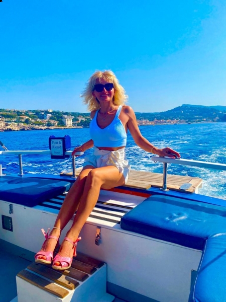 Zhana (Dole) / Réf. 92956 / Adhérente Agence Amélie