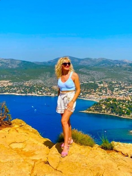 Zhana (Dole) / Réf. 92956 / Adhérente Agence Amélie