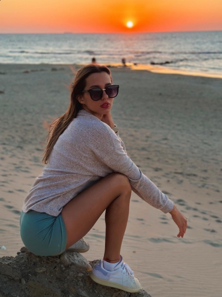 Alina (Israël) / Réf. 92960 / Adhérente Agence Amélie