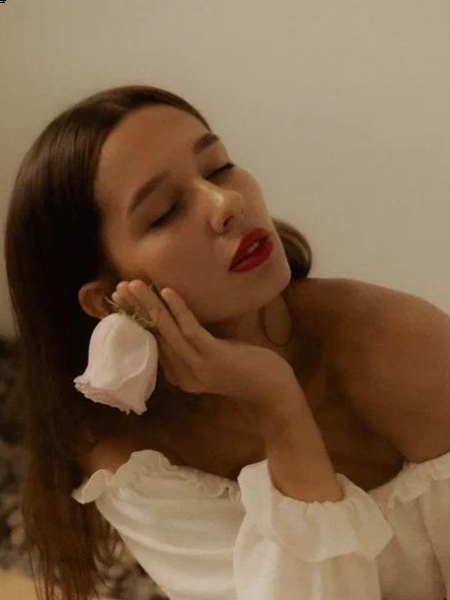 Alina (Israël) / Réf. 92960 / Adhérente Agence Amélie