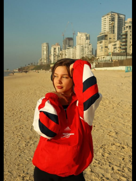 Alina (Israël) / Réf. 92960 / Adhérente Agence Amélie