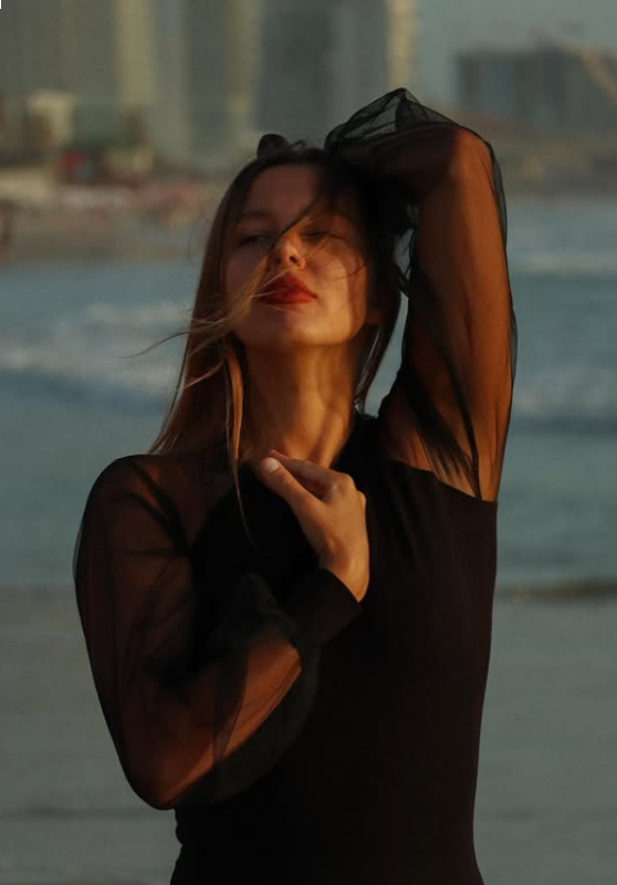 Photo de Alina (Israël) / Réf. 92960 / Agence Amélie