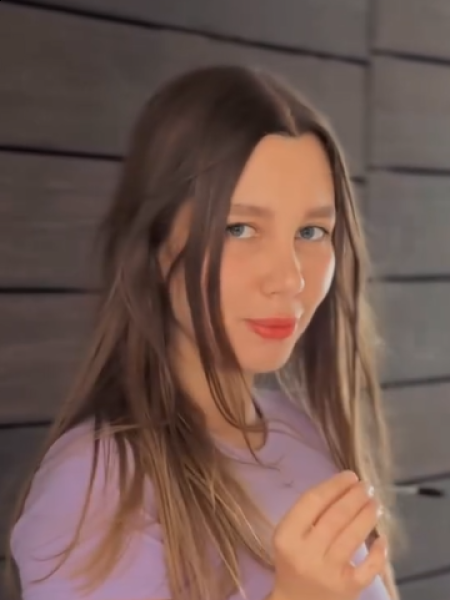 Alina (Israël) / Réf. 92960 / Adhérente Agence Amélie