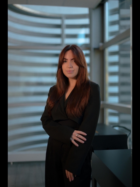 Paula (Lettonie) / Réf. 92964 / Adhérente Agence Amélie