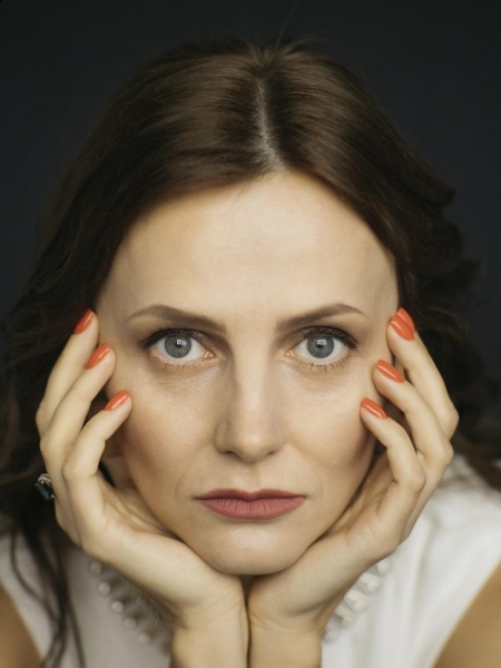 Elena / Réf. 92984 / Adhérente Agence Amélie