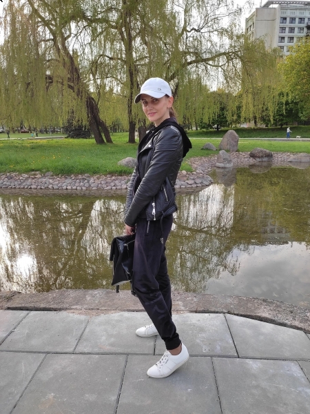 Elena / Réf. 92984 / Adhérente Agence Amélie