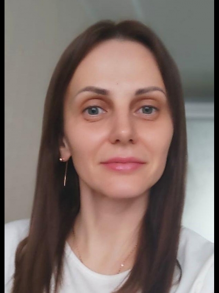 Elena / Réf. 92984 / Adhérente Agence Amélie