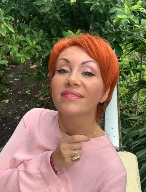 Photo de Yanina / Réf. 92988 / Agence Amélie