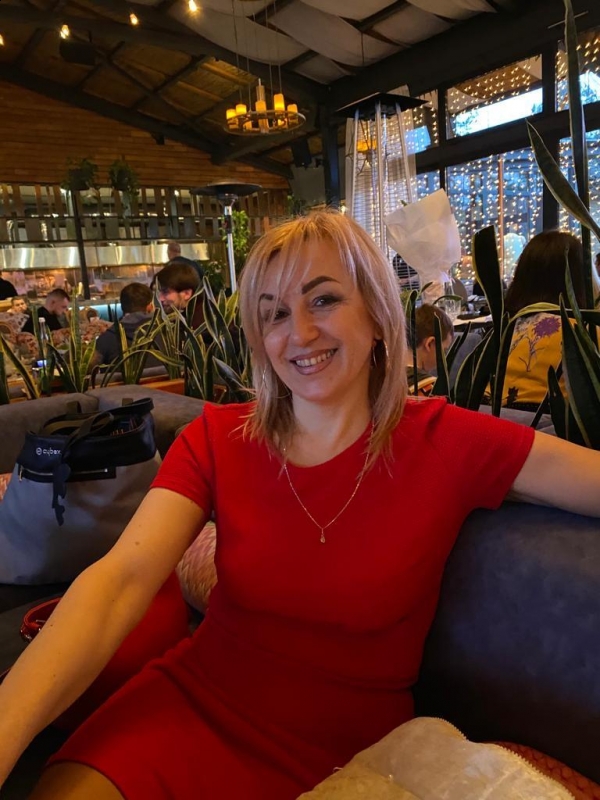 Photo de Ludmila (Montreux) / Réf. 93000 / Agence Amélie