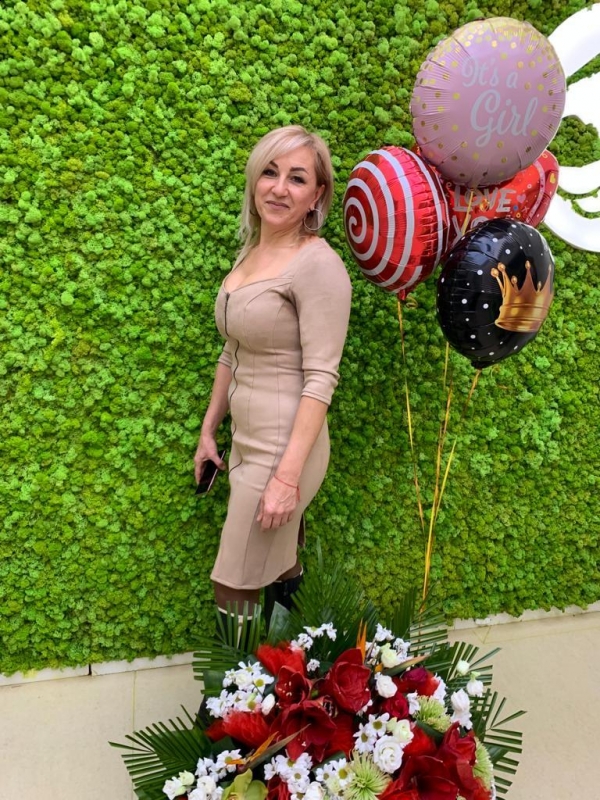 Photo de Ludmila (Montreux) / Réf. 93000 / Agence Amélie