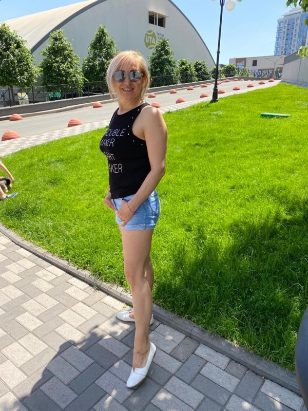 Photo de Ludmila (Montreux) / Réf. 93000 / Agence Amélie