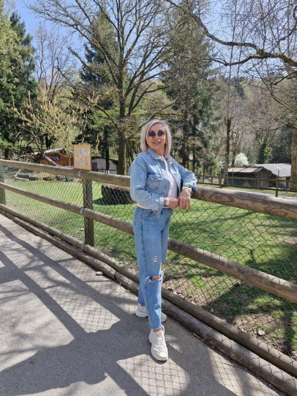 Photo de Ludmila (Montreux) / Réf. 93000 / Agence Amélie